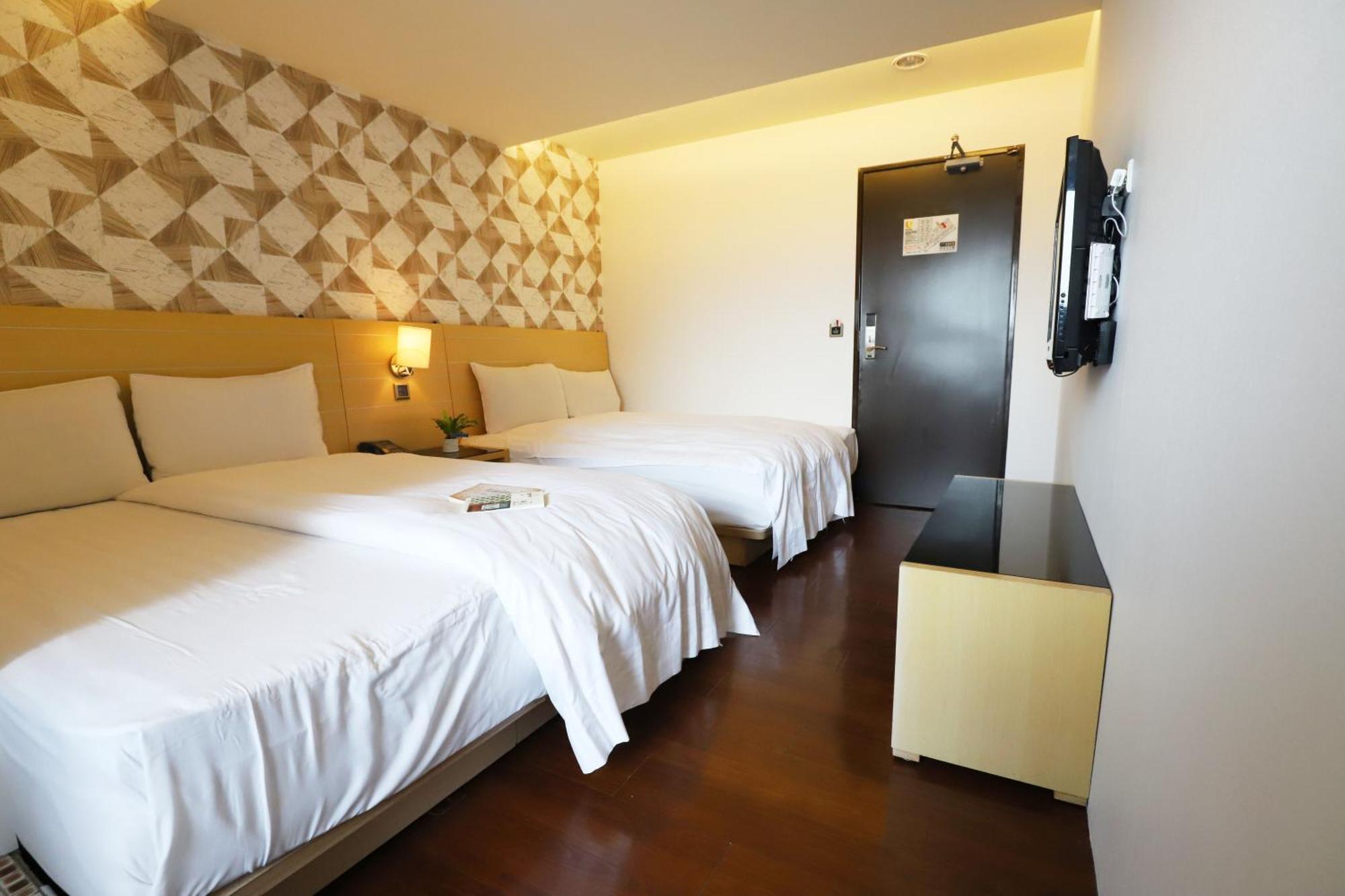 Dream 12 Hotel Taichung Quarto foto